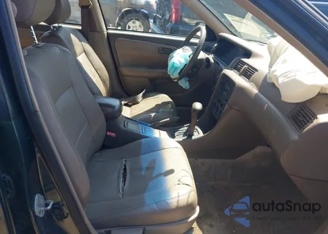 1999 Toyota Camry Le z USA, uszkodzony, nr VIN 4T1BG22K9XU502356